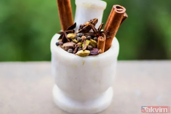 Süzüldükten Sonra Tatlandırmak İçin İçerisine Bir Çay Kaşığı Kadar Bal İlave Edilebilir. Sıcakken Tüketilmelidir. Çok Etkili Bir Besin Olduğu İçin Safra...