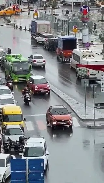 Çalıntı araçla milyonluk gasp! İstanbul’da milyonluk kuyumcu soygununun yeni görüntüleri ortaya çıktı-4