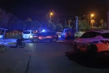 Baba ve oğlunu vurup intihar etti