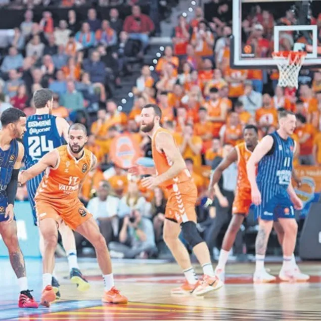 Efes Zalgiris karşısında