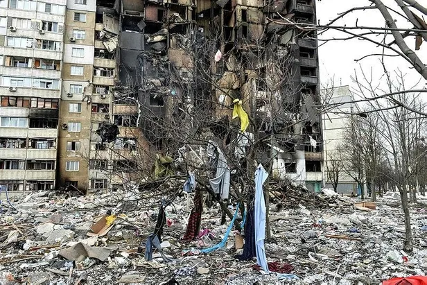 rusya-dogum-hastanesini-silah-deposu-bahanesiyle-yerle-bir-etti-3-olu-17-yarali-1646949791424.jpeg Rusya, doğum hastanesini silah deposu bahanesiyle yerle bir etti: 3 ölü 17 yaralı-2