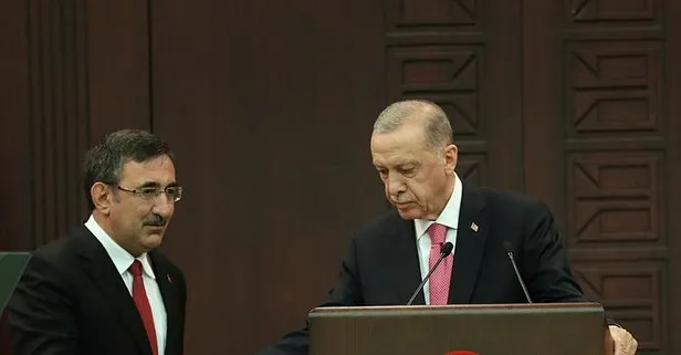 Son dakika: Cumhurbaşkanı Yardımcısı Cevdet Yılmaz KKTC’de! Ercan Havalimanı için tarih verildi!