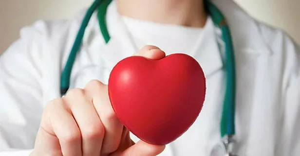 Sofradaki kalp dostu! Zeytinyağı, vişne, fasulye, domates ve bademi masanızdan eksik etmeyin