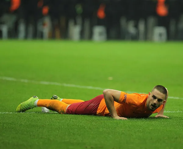 berkan-kutlu-bidon-cikti-taraftardan-kaziklandik-tepkisi-geldi-1644235867055.jpg Berkan Kutlu bidon çıktı! Taraftardan "kazıklandık" tepkisi geldi-2