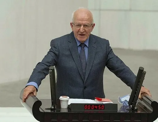 CHP’nin pusulası şaştı