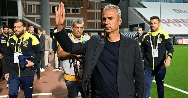 Fenerbahçe Teknik Direktörü İsmail Kartal Hatay maçı öncesi oyuncularıyla toplantı yaptı: Bıraktığımız yerden devam ediyoruz