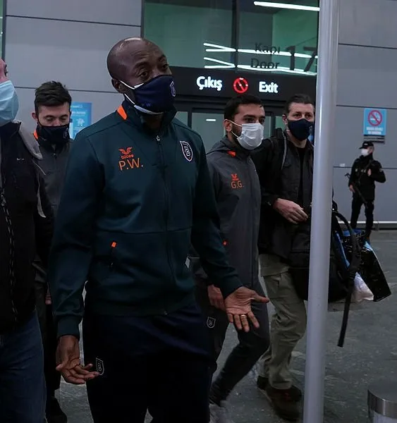 istanbul-basaksehir-baskani-goksel-gumusdag-uefadan-webo-talebinde-bulundu-irkcilik-yapan-hakemleri-futboldan-ihrac-edin-1607618694041.jpg