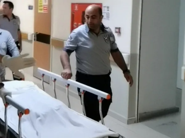 annesi-4-aylik-amine-bebegi-emzirdi-sonrasi-korkunc-yatakta-hareketsiz-buldu-1663323264559.jpg Annesi 4 aylık Amine bebeği emzirdi! Sonrası korkunç: Yatakta hareketsiz buldu-4