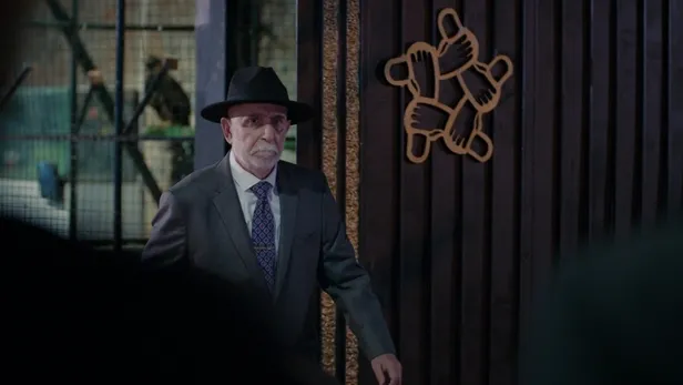 hakim-final-mi-bitiyor-mu-hakim-dizisi-neden-final-yapti-aciklama-geldi-ozan-oldu-mu-1655132603401.jpg Hakim final mi, bitiyor mu? Açıklama geldi! Ozan öldü mü? Hakim dizisi neden final yaptı?-4