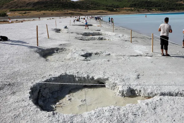 salda-golu-kendisini-yenilemeye-basladi-camur-cukurlari-kapaniyor-1617621207344.jpg Salda Gölü kendisini yenilemeye başladı! Çamur çukurları kapanıyor-4