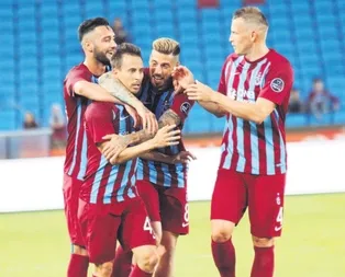 Trabzonspor’dan 3 puanlı veda