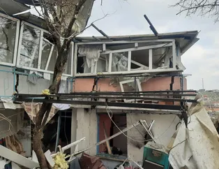 Bomba gibi! Mutfak tüpü evi yıktı