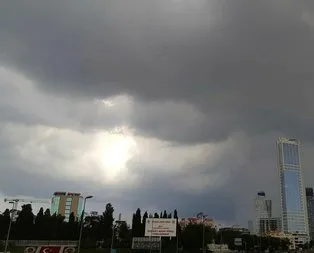 İstanbul’da beklenen yağış başladı!
