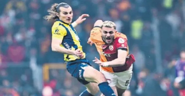 Sınırda 3 oyuncu var