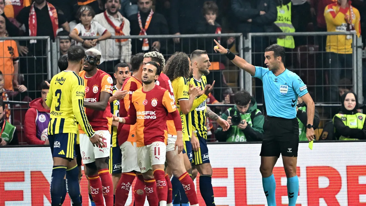 Spor yazarları derbiyi yorumladı: Fenerbahçe Teknik Direktörü İsmail Kartal hedefte