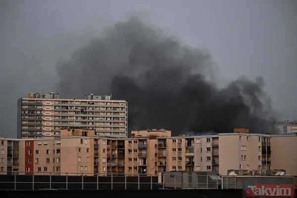Fransa alev alev! 17 yaşındaki çocuğun polis tarafından öldürülmesi ülkeyi karıştırdı: Macron geri adım atmıyor - 14