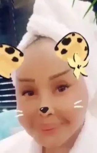 Bülent Ersoy'un bornozlu videosu olay yaratı