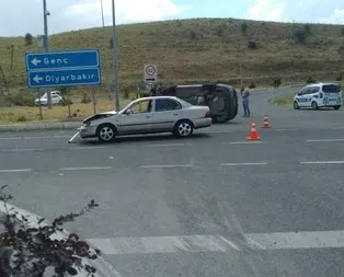 Bingöl’de havalimanı kavşağında kaza: 5 yaralı