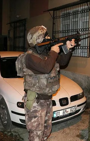 Adana'da PKK'ya operasyon! 7 kişiden 3'ü tutuklandı