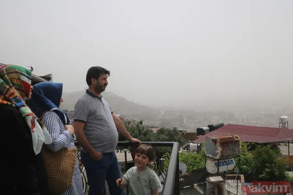 Türkiye'de toz bulutu kabusu etkisini gösterdi! Göz gözü görmedi araçlar çamura bulandı! Kritik uyarı: Maskesiz çıkmayın - 1