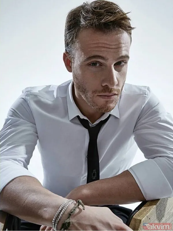 Ünlüleri hiç böyle görmediniz! Biri bulaşık başında diğeri yatak sohbetinde! Serenay Sarıkaya, Çağatay Ulusoy, Beren Saat, Aslı Enver... - 40