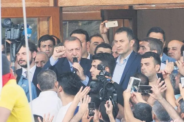 15 Temmuz ihanetinde asıl hedef Başkan Erdoğan'dı... Büyük ihanet "Güçlü liderlik" ile engellendi