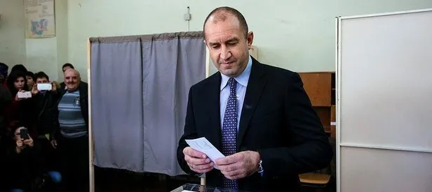 Bulgaristan’ın yeni cumhurbaşkanı Radev oldu