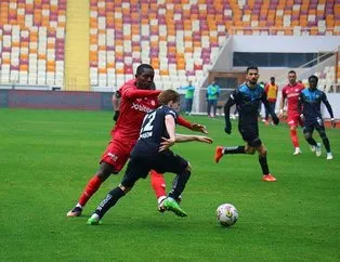 Adana deplasmanda güldü!
