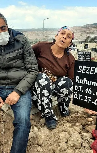 Katledilen Sezen Ünlü'nün babasından yürek yakan sözler! ‘Kızımla birlikte ben de öldüm’