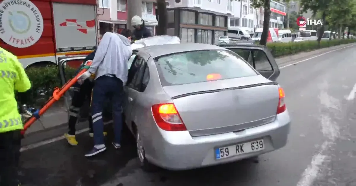 Çorlu’da otomobil beton direğe çarptı: 1 ölü