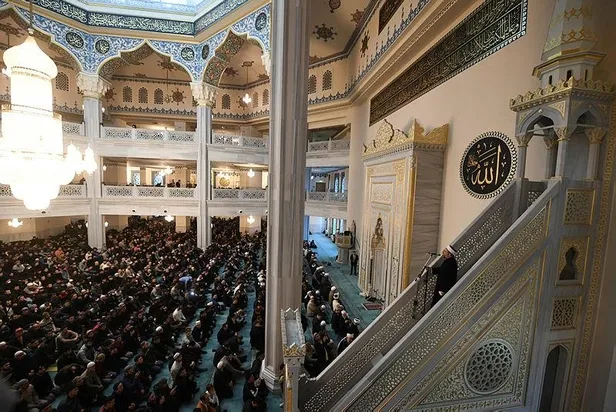 diyanet-isleri-baskani-ali-erbas-moskova-merkez-camisinde-cuma-namazi-kildirdi-1670598344765.jpeg Diyanet İşleri Başkanı Ali Erbaş, Moskova Merkez Camisi’nde cuma namazı kıldırdı-8