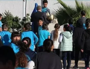 Atatürk büstüne provokatif saldırı! Gözaltına alındı
