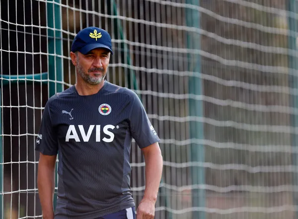 1627974281314.jpg Fenerbahçe'de gündem transfer! Pereira raporu sundu-2