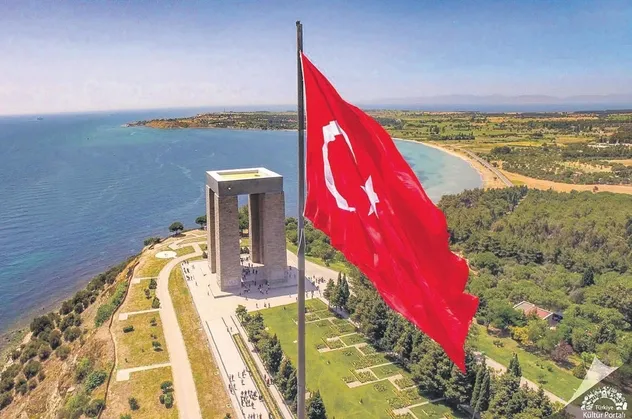 Her karış toprağı destan ve tarihle dolu Çanakkale mutlaka görmeniz gereken yerlerden
