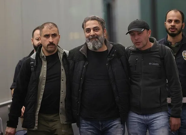 Arnavutluk'ta yakalanan Salih Akkurt Türkiye'ye getirildi: Kırmızı bültenle aranıyordu!-5