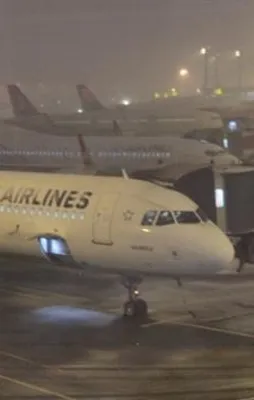 İstanbul'da uçuşlara kar engeli