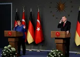 Başkan Erdoğan-Merkel basın toplantısına damga vuran an! Hafter sorusu sonrası...