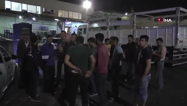 Meyve sebze halinde silah sesleri: 2 yaralı