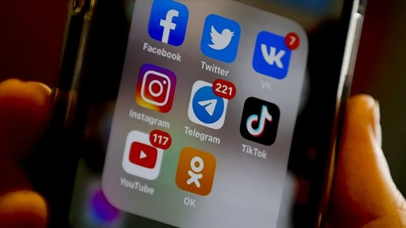 tusas-saldirisi-sonrasi-erisim-sorunlari-artiyor-iphone-android-ucretsiz-vpn-nasil-indirilir-vpn-kurulumu-asam-1729698523437.jpg iPhone, Android VPN kurulumu aşamaları... iPhone, Android ücretsiz VPN nasıl indirilir?-5
