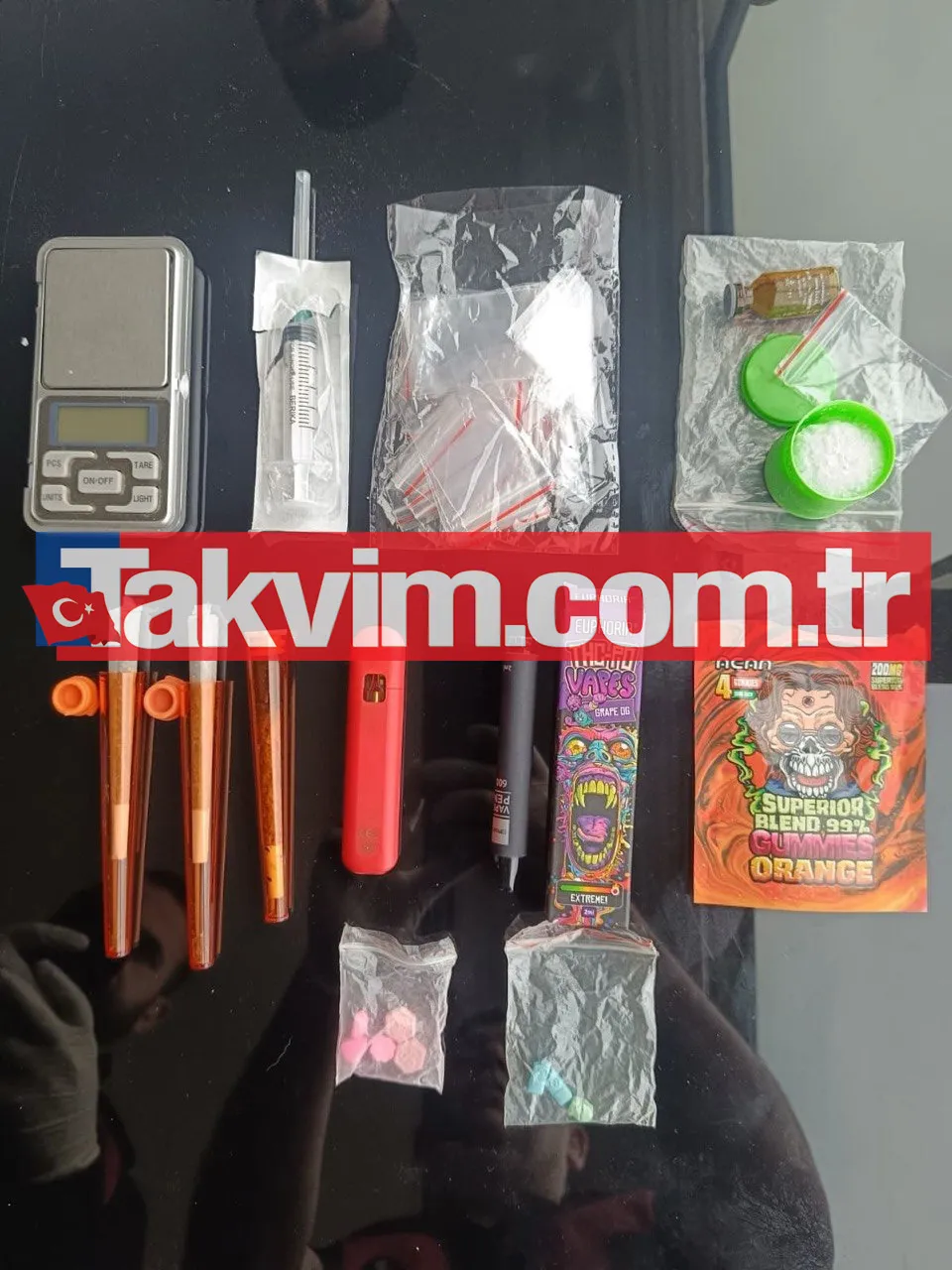 MEHMET RAHŞAN'IN EVİNDE HASSAS TERAZİ ELE GEÇİRİLDİ-1