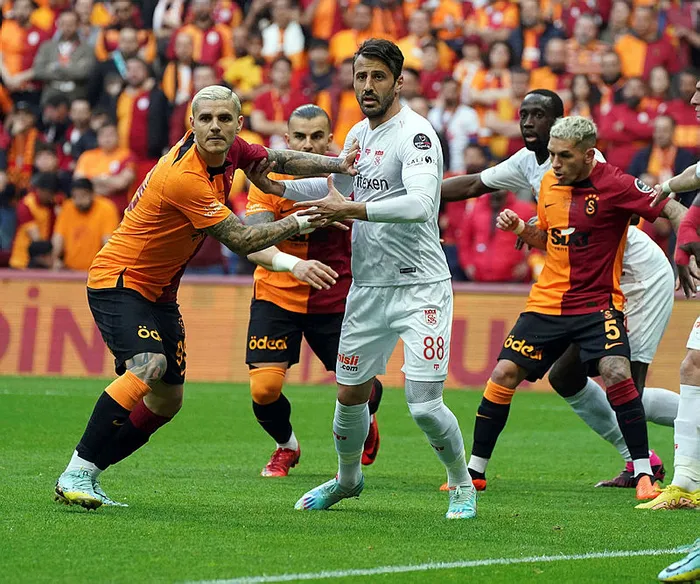 galatasaray-kayserispor-canli-mac-izle-gs-kayseri-maci-canli-izle-bedava-kesintisiz-sifresiz-1705334668098.jpg Galatasaray - Kayserispor MAÇ SONUCU | GS - Kayseri maçı kaç kaç bitti? Özet ve goller-3