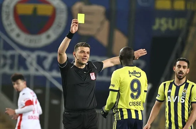 SON DAKİKA: Fenerbahçe'ye verdiği penaltıyı iptal eden hakem Ümit Öztürk'ün ses kaydı ortaya çıktı!