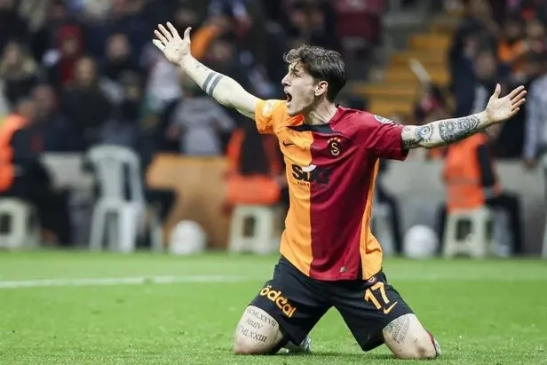 galatasarayin-yildizi-zaniolo-ile-anilan-aleyna-kalaycioglundan-itiraf-gibi-paylasim-ozel-olarak-ayarladigi-1684720687550.jpeg