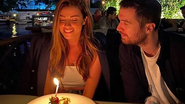 Ezgi Eyüboğlu ve Oğulcan Engin ayrıldı mı? Ezgi Eyüboğlu ile Oğulcan Engin arasındaki büyük aşk bitti mi? Açıklama geldi…-2