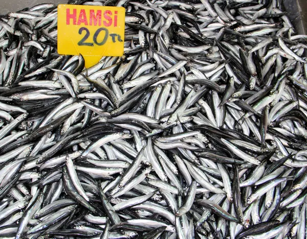karadeniz-sogudu-hamsi-fiyati-yariya-dustu-1633847352059.jpg Karadeniz soğudu hamsi fiyatı yarıya düştü-2