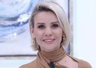 ESRA EROL SON BÖLÜM İZLE ATV LİNKİ YOUTUBE 15 EKİM 2021 | Evinde misafir ettiği Emrullah, eşi Şaduman’ın sevgilisi çıktı!