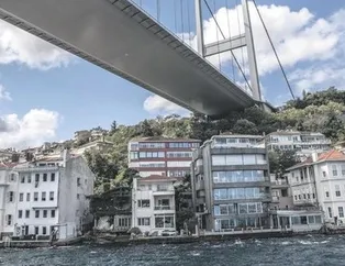 Boğaz'da satılık 60 yalı...