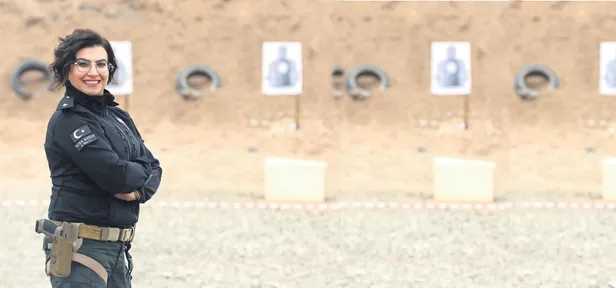 antalyada-gorevli-komiser-nisa-aydin-yuzlerce-keskin-nisanci-yetistirdi-1613342415063.jpeg Antalya’da görevli Komiser Nisa Aydın yüzlerce keskin nişancı yetiştirdi-4