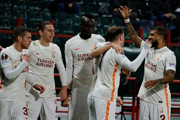 avrupada-bu-yuzden-farkli-1634950216273.jpeg TAKVİM herkesin merak ettiği soruyu yanıtlıyor! Galatasaray Avrupa'da bu yüzden farklı-3