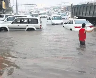 Riyad’da sel felaketi